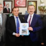 Osman ZOR  Adapazarı belediye başkanlığına seçimle gelen MUTLU IŞIKSU  ziyareti